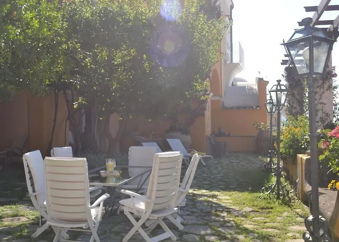 La Pistrice With Seaview And Enclosed Garden *