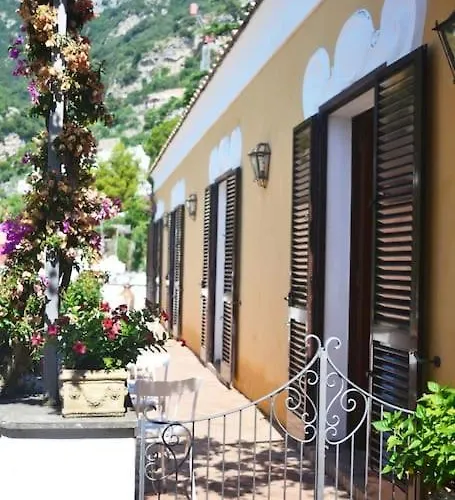 La Pistrice With Seaview And Enclosed Garden Positano